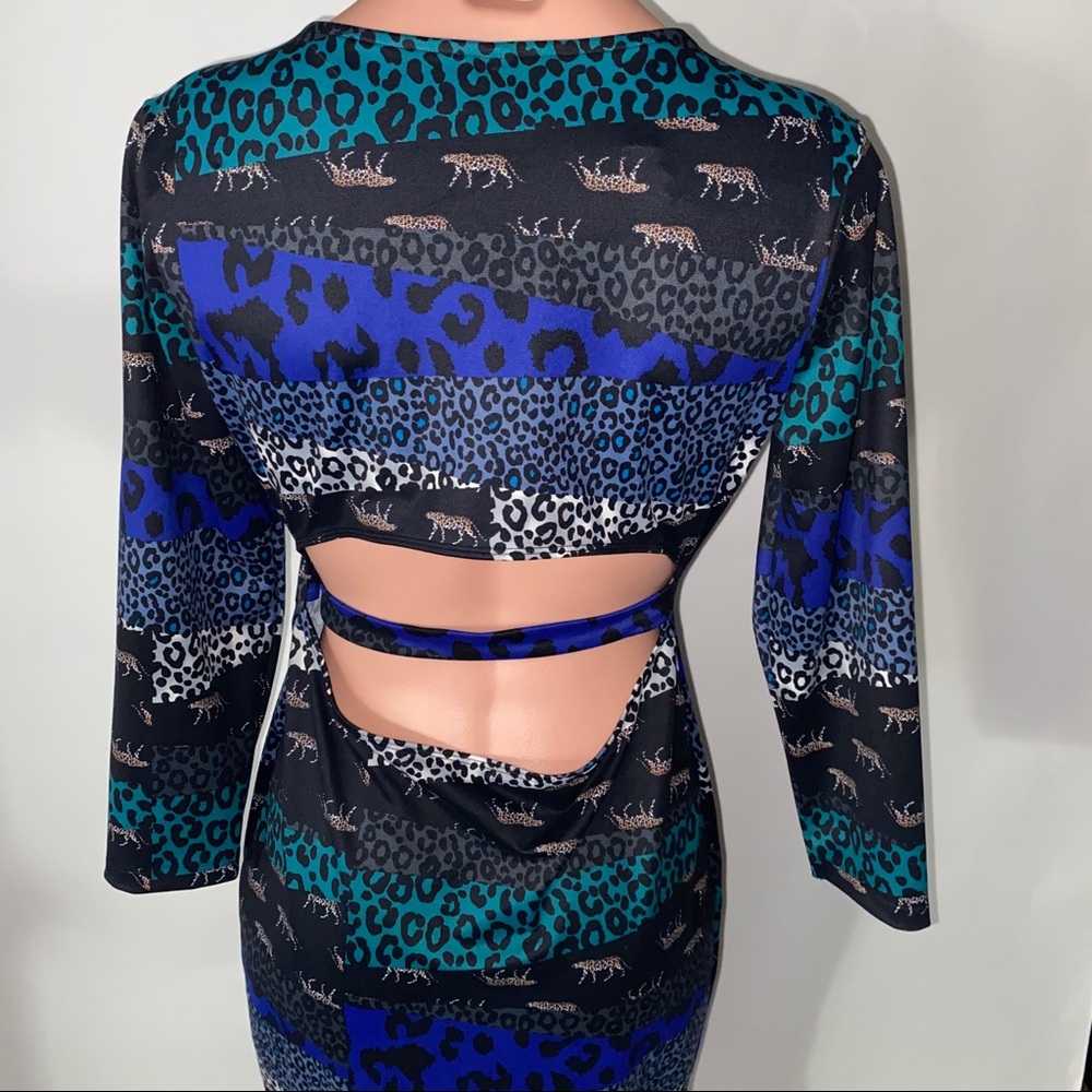 NWT VS  Sport Dress Leopard Open Back Dress M - Picture 8 of 13